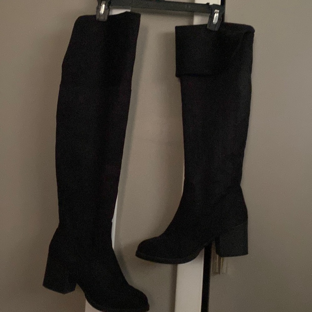 Suede knee boots